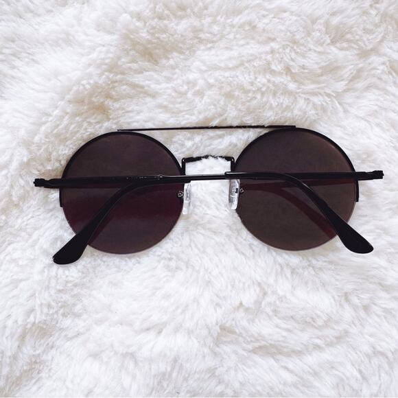 Carly Mirrored Blue & Green Chic Round Sunglasses - Picture 9 of 9